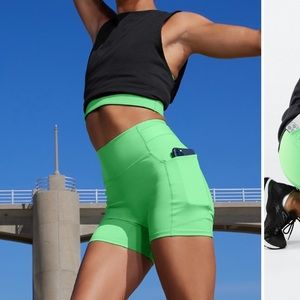 NWT Fabletics Green Biker Shorts with Pockets